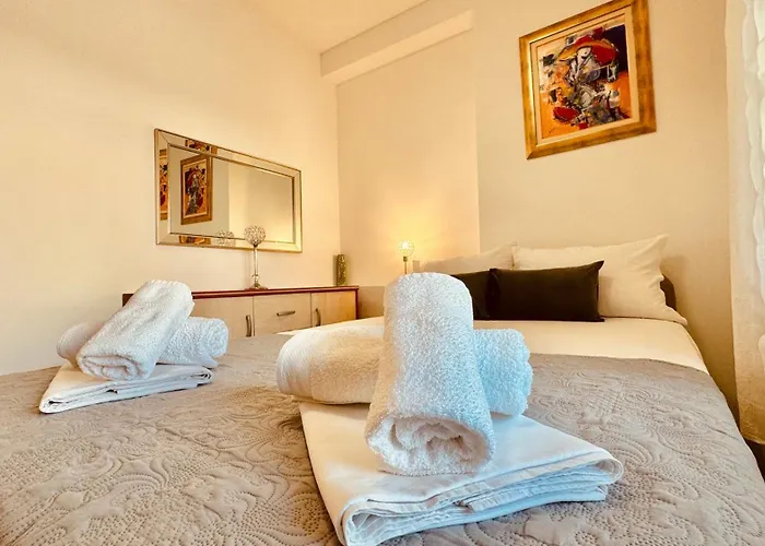 Апартаменти Onix Спліт