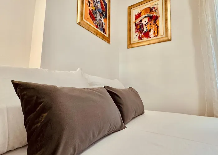 Onix Apartment Split